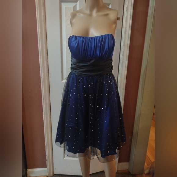 Blondie Nites by stacy sklar size 3 formal dress - Picture 1 of 9
